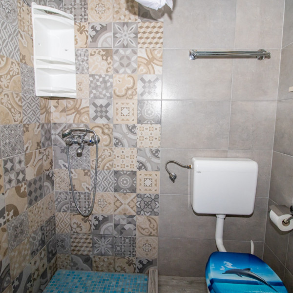 Bathroom / WC, Dubrovnik apartments Good Vibrations, Apartments Good Vibrations near the sea, Rožat, Dalmatia, Croatia Rožat